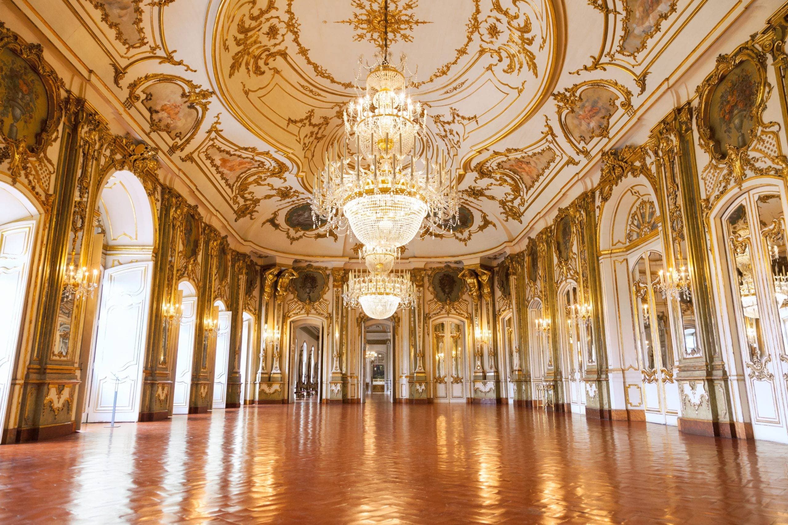 A Glimpse Into the UK's Most Expensive Homes: Take a Look at These Incredible Properties