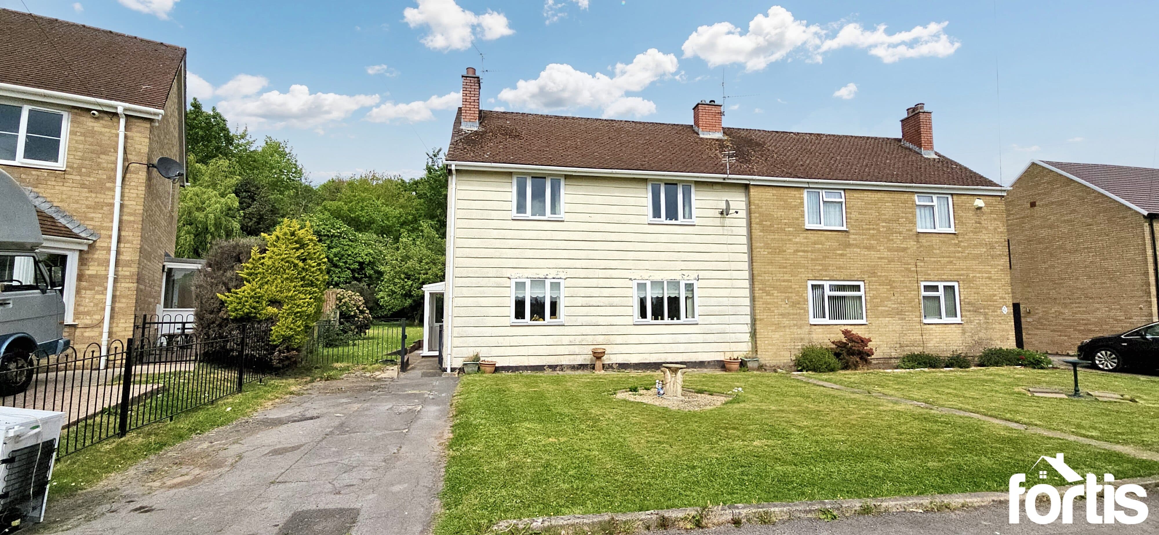 Church Crescent, Coedkernew, NP10
